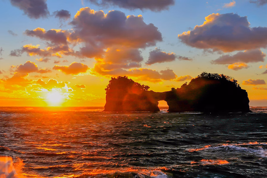 円月島